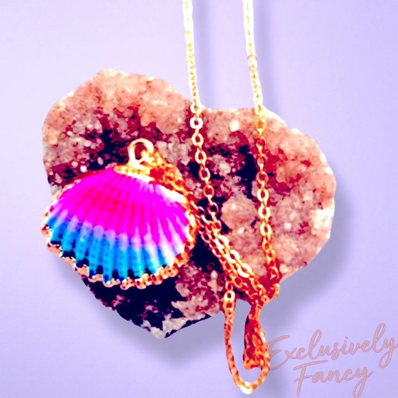 Women’s necklace Seashell and Gold Necklace Nwt - Picture 10 of 12